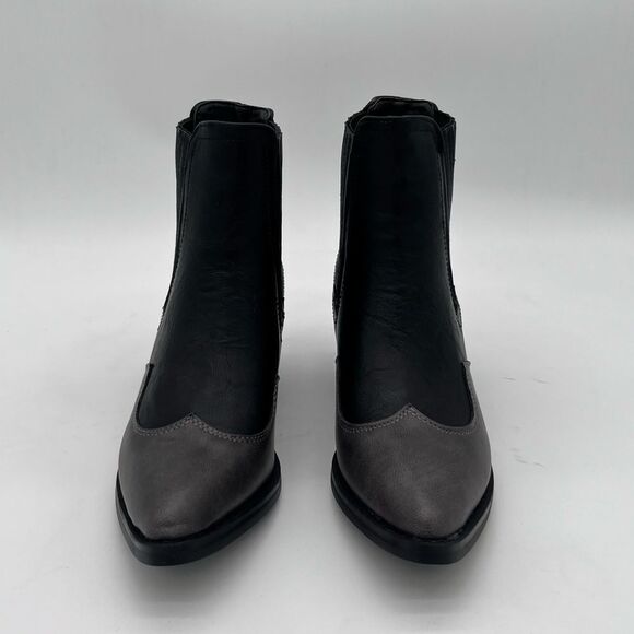 SOLD 🫶🏽 SEVEN7 Tuxedo Tex Ankle Booties (various sizes available) Vegan - Picture 3 of 14